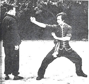 Choy Lee Fut 蔡李佛 Elder Du Hon Cheung and Chu Siu Kee demonstrating Sau Ceoi 捎搥
